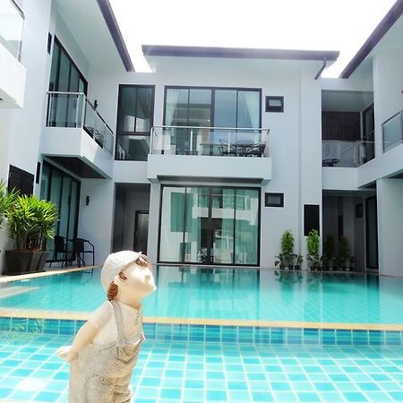 Good Day Phuket Hotel Buitenkant foto