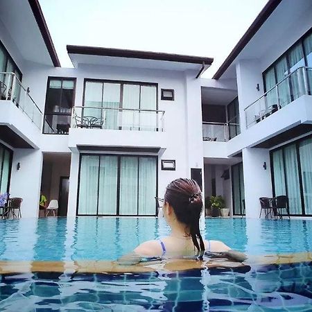 Good Day Phuket Hotel Buitenkant foto