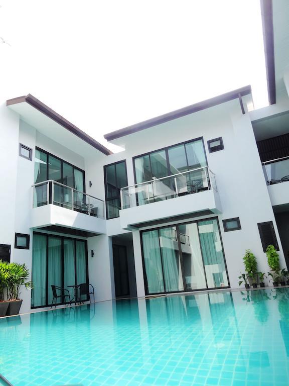 Good Day Phuket Hotel Buitenkant foto