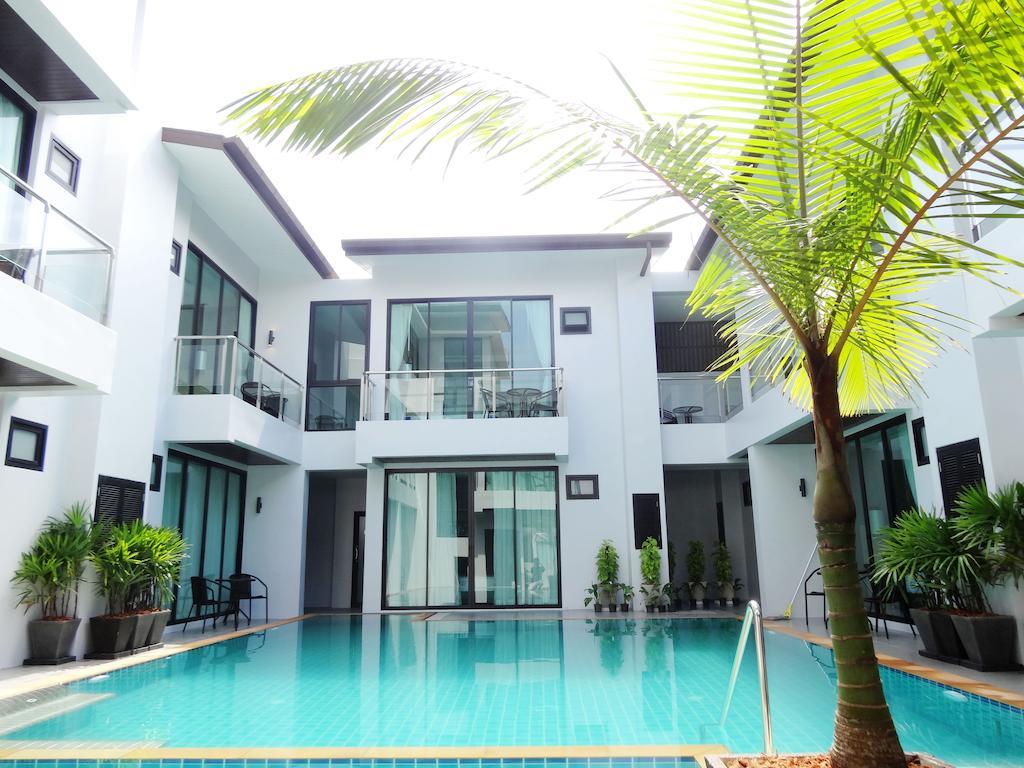 Good Day Phuket Hotel Buitenkant foto