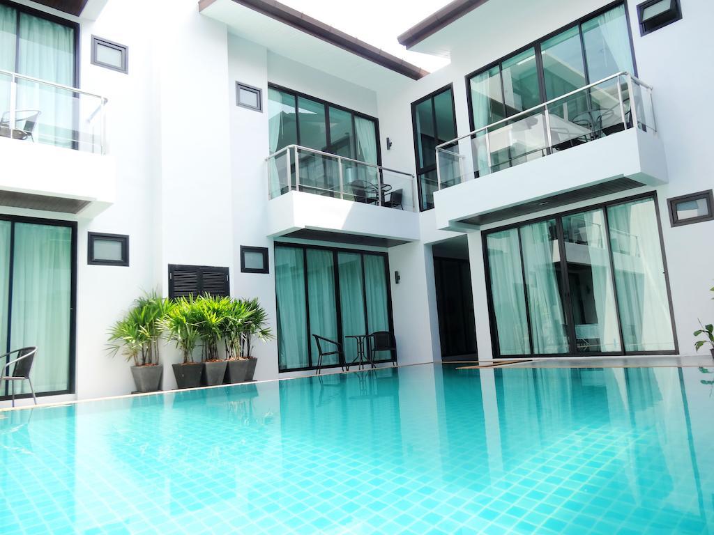 Good Day Phuket Hotel Buitenkant foto
