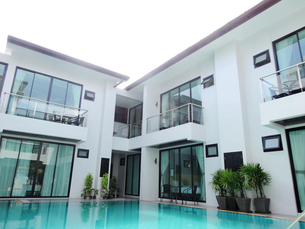 Good Day Phuket Hotel Buitenkant foto